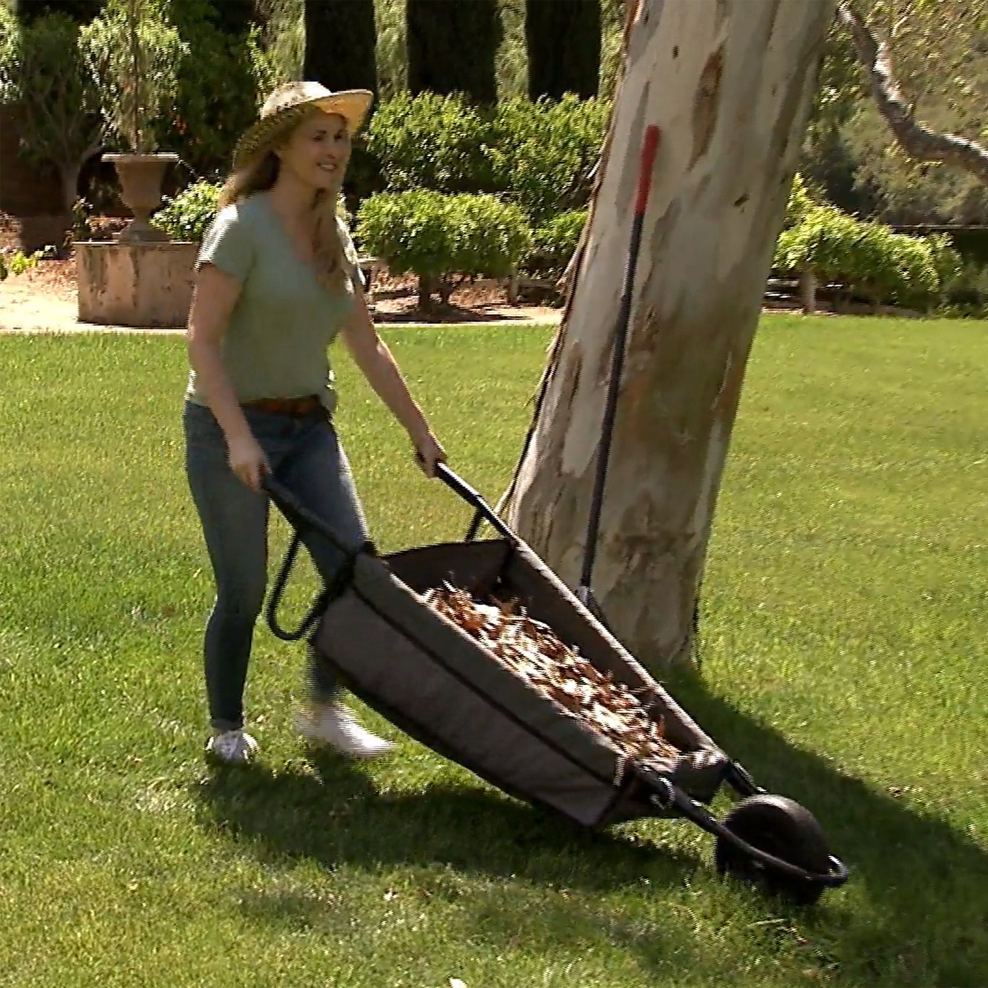 Compact Folding Wheelbarrow